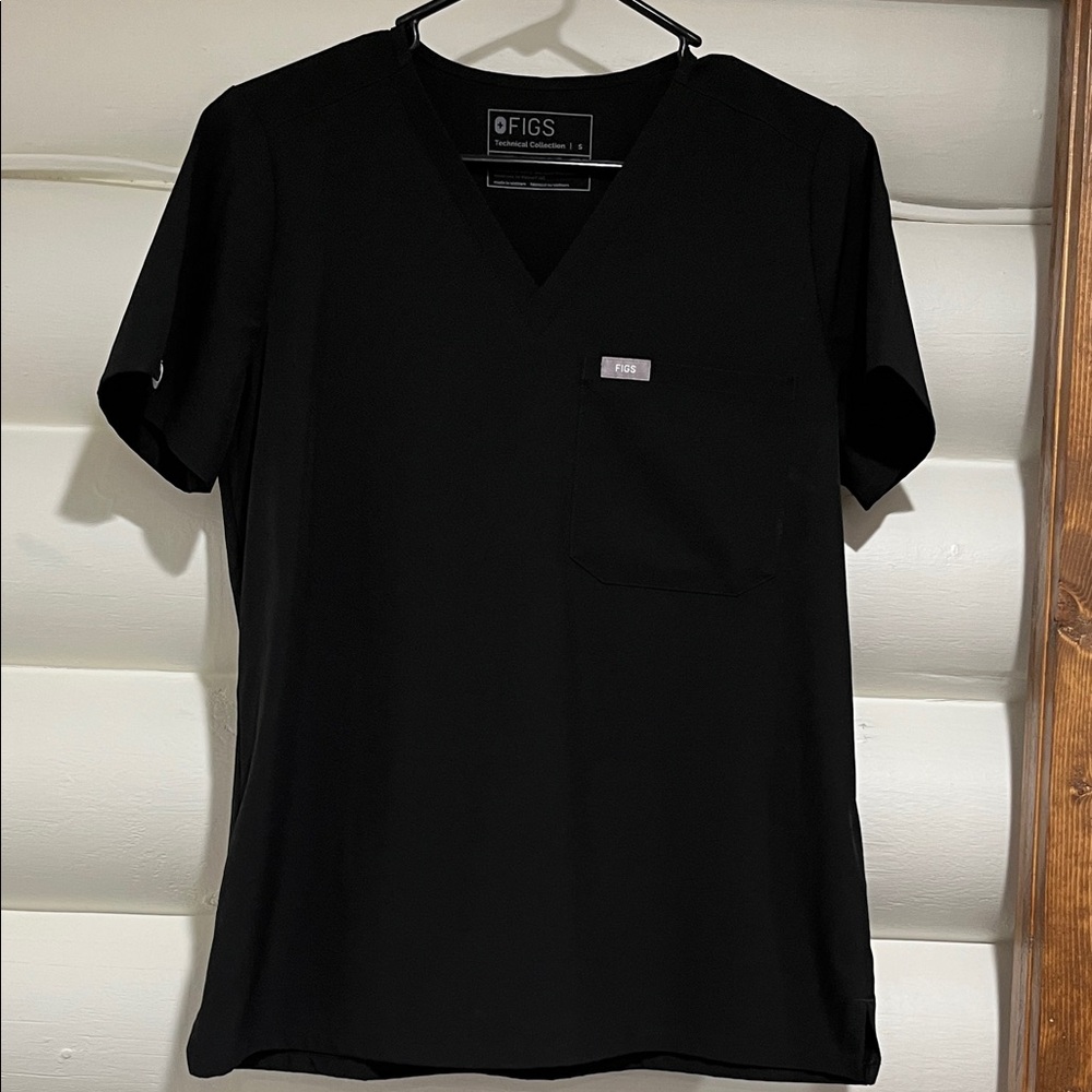 Figs Women's Black V-Neck Blouse